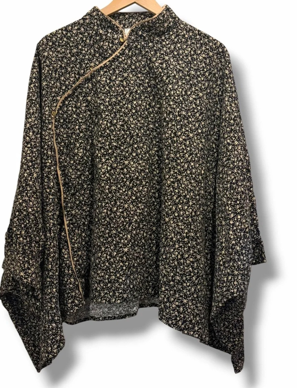 SooLinen Black Cream Floral Linen Cape Blouse One Size NWT Oversized Boho